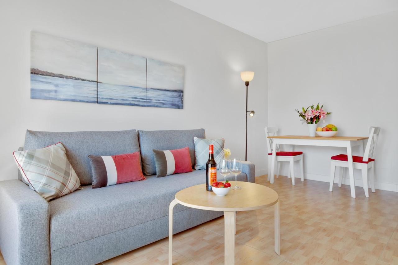 Paloma'S Cozy Beach Flat 토레몰리노스 외부 사진